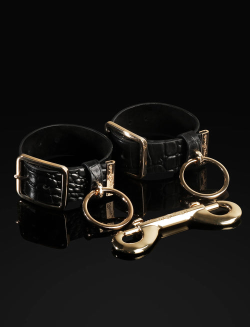 Mistress T Black Bondage Kit